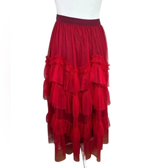 Elegant Burgundy Layered Skirt Size Small - Picture 4 of 7